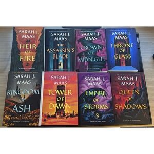 Throne of Glass Complete 8-Book Paperback Set by Sarah J. Maas – Like New